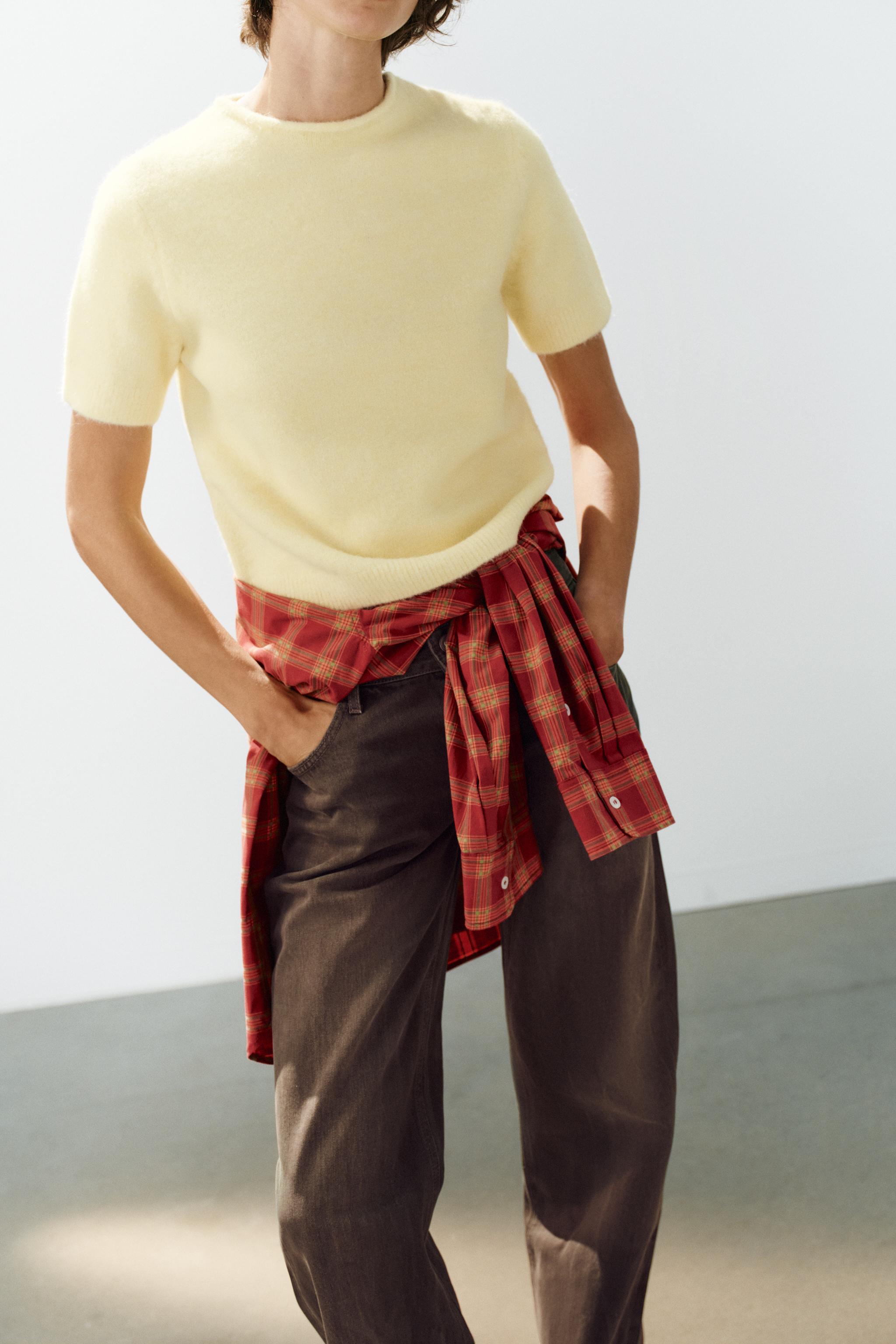 SOFT KNIT SHORT-SLEEVE JUMPER